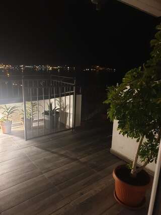 Гостевой дом Apartmani Desančić Бар Люкс с террасой-10